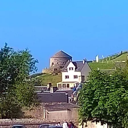 Oda ve Kahvaltı La 3*